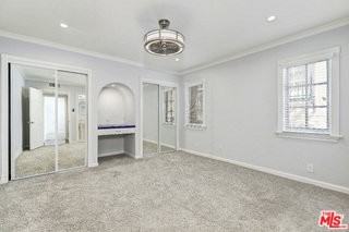 910 N Alfred St #4 - Photo 3 of 8