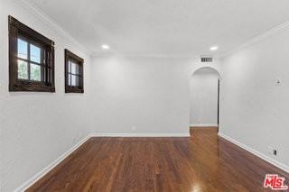 1118 Cardiff Ave #7 - Photo 6 of 8