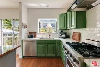 8998 Lloyd Pl - Photo 4 of 8