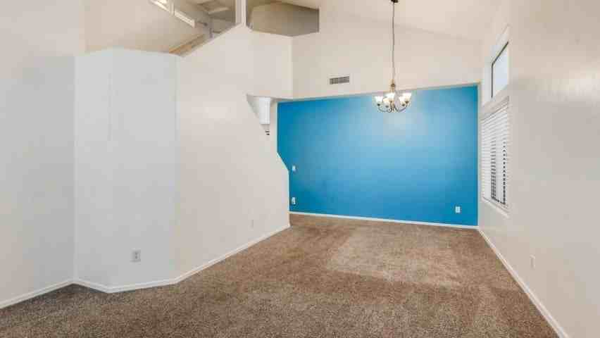 17259 W Smokey Dr - Photo 3 of 21