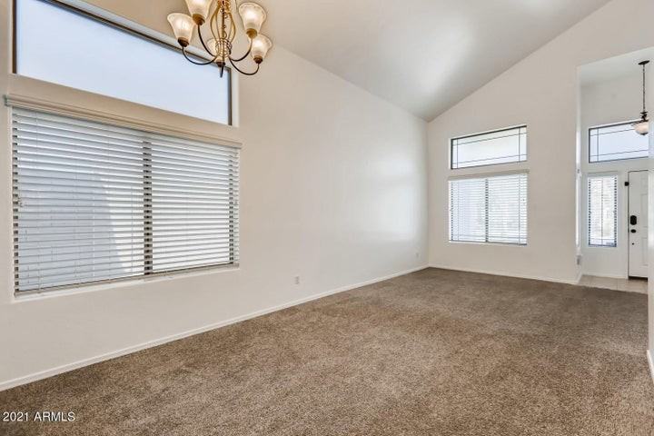 17259 W Smokey Dr - Photo 6 of 21