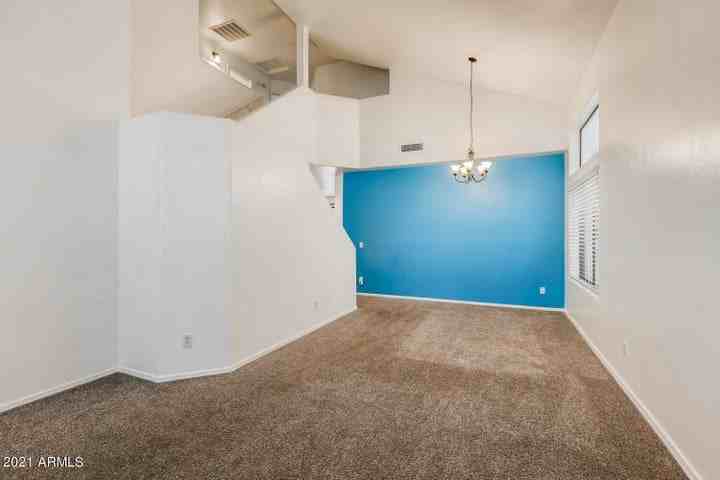 17259 W Smokey Dr - Photo 7 of 21