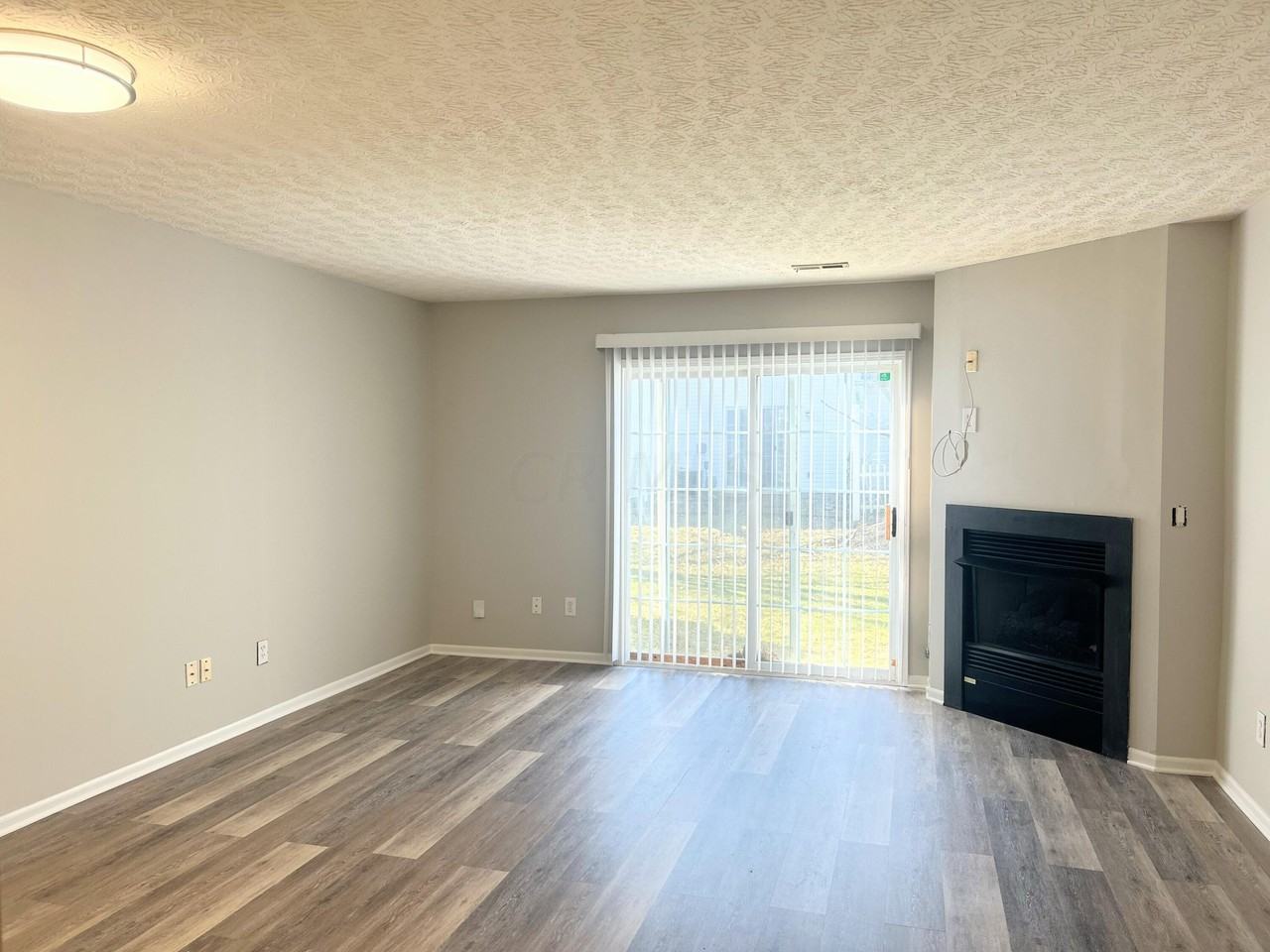 6820 Axtel Dr - Photo 5 of 36