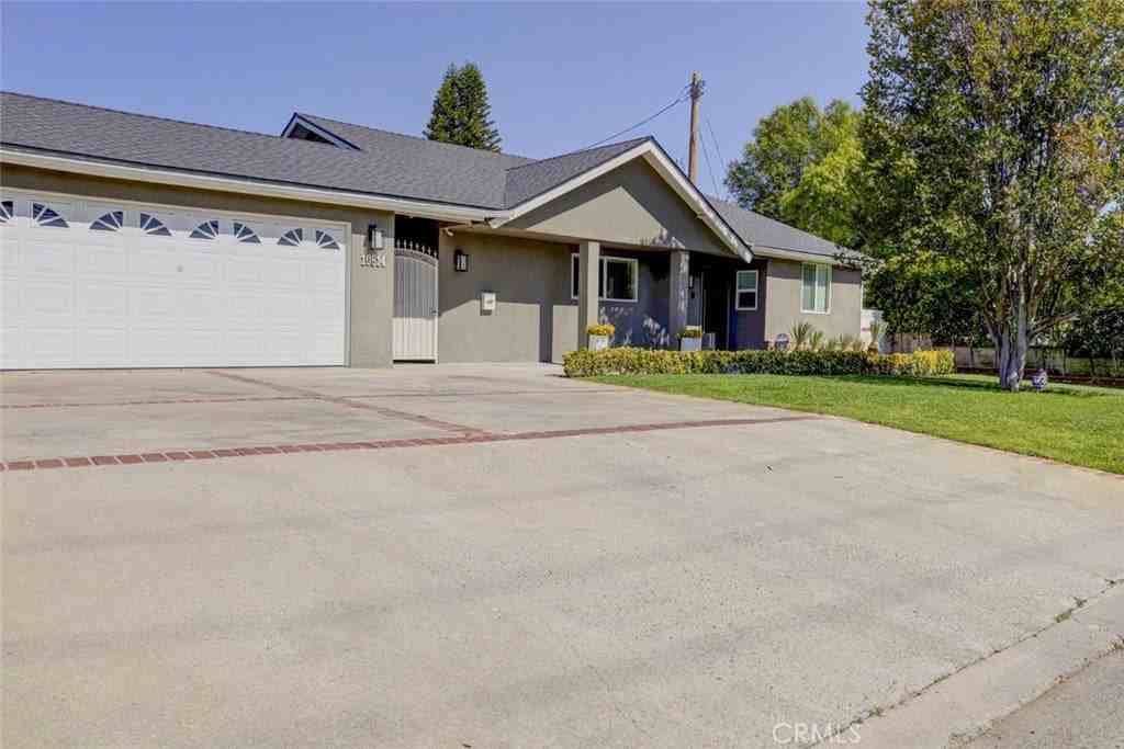 10814 Encino Ave - Photo 2 of 34