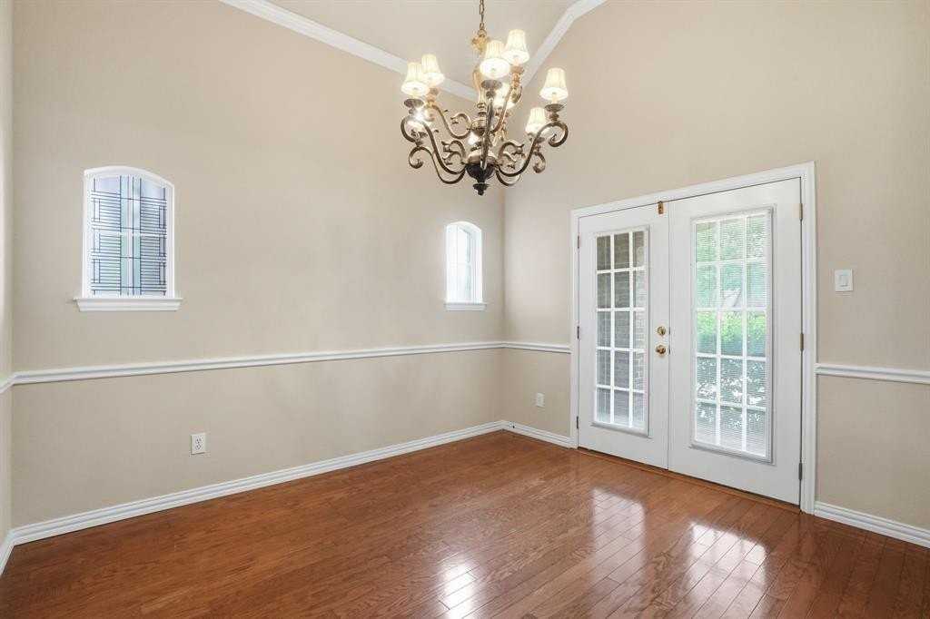 1013 Elmgrove Ct - Photo 5 of 40