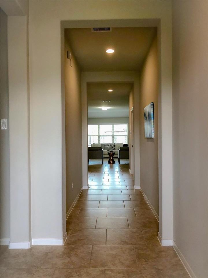 3310 Mcdonough Way - Photo 3 of 15