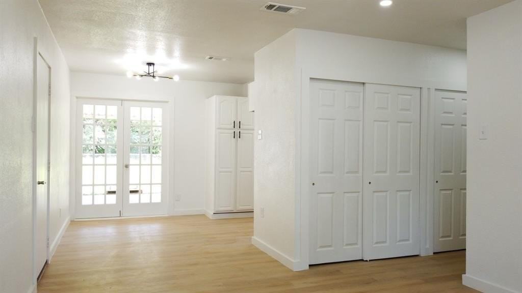 11221 Trail Ln - Photo 2 of 17