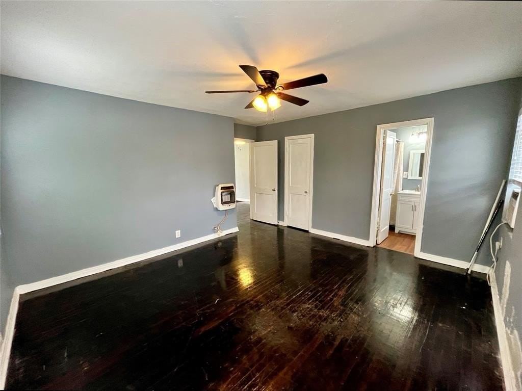 1018 Denton St - Photo 5 of 10