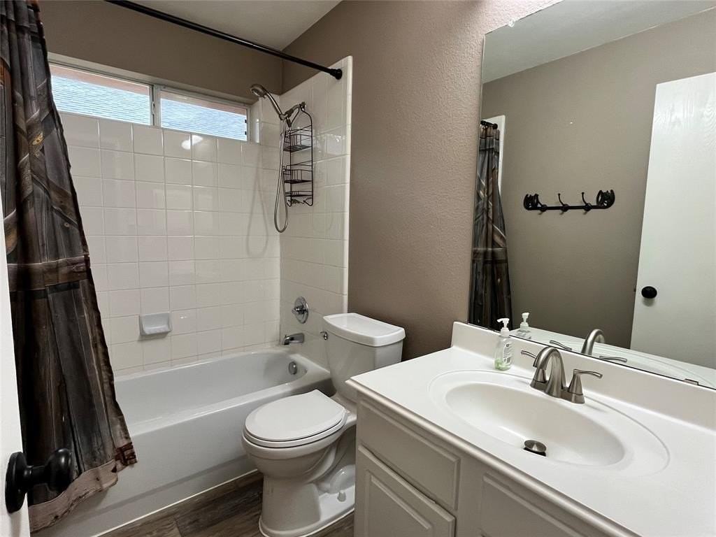 3917 Miramar Dr - Photo 7 of 19