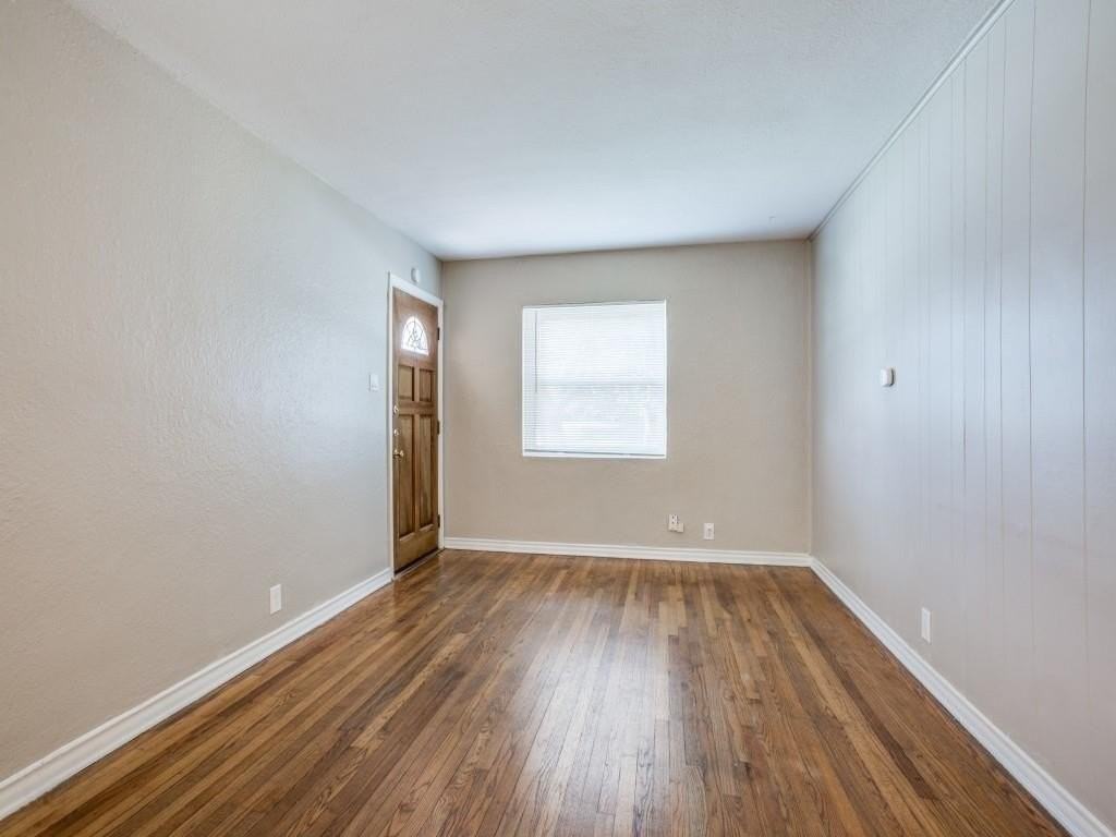 902 Denton St - Photo 2 of 12