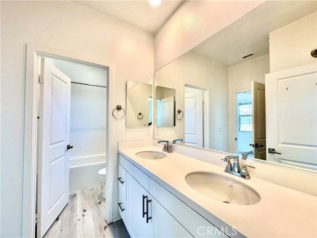 53 Fosco St - Photo 2 of 8