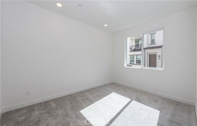 2317 W Broadway #46 - Photo 5 of 8
