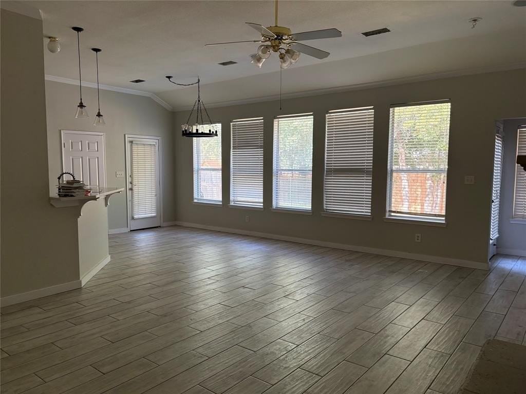 3849 Kirby Dr - Photo 5 of 24