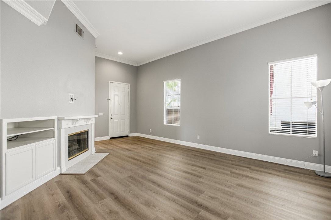 10242 Boyd Dr - Photo 4 of 8