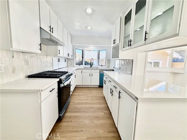 910 Acacia Ave - Photo 5 of 8
