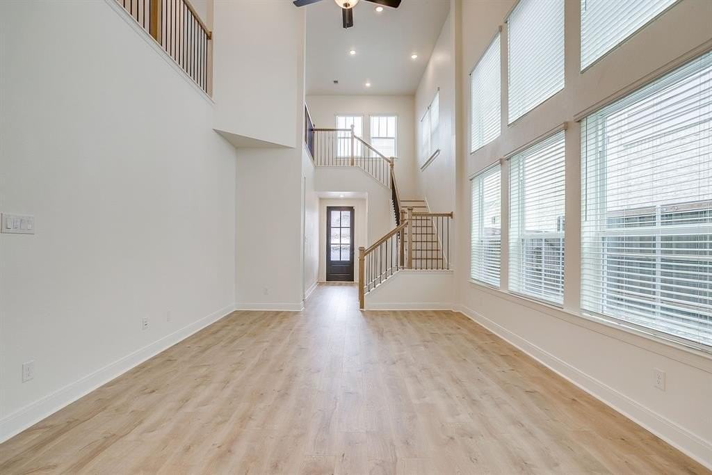 2165 Sandlin Dr - Photo 6 of 35