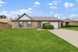 featured image of 3826 Jewel St