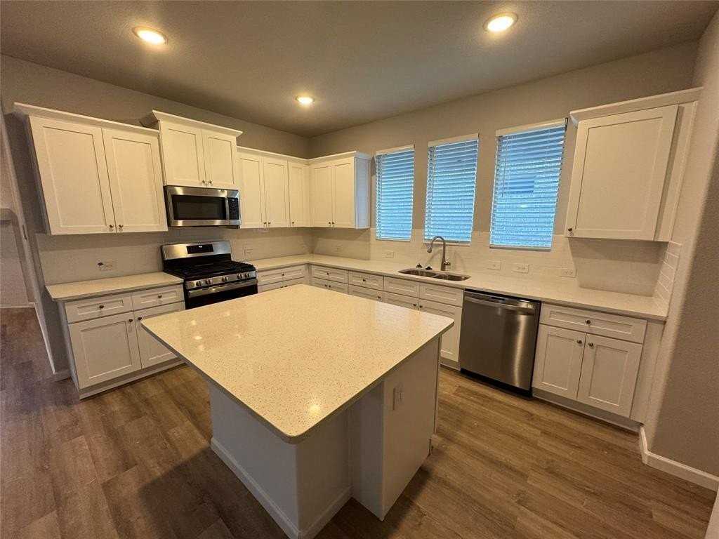 4945 Carmel Valley Dr - Photo 3 of 14