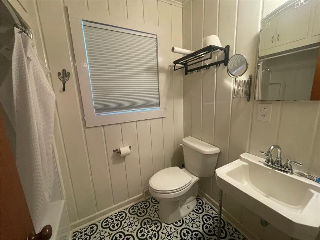 669 Fort Graham Rd - Photo 5 of 11