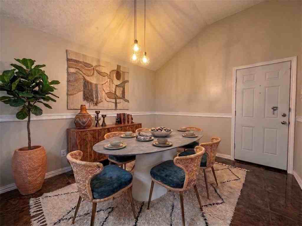 4244 Flamingo Way - Photo 6 of 29