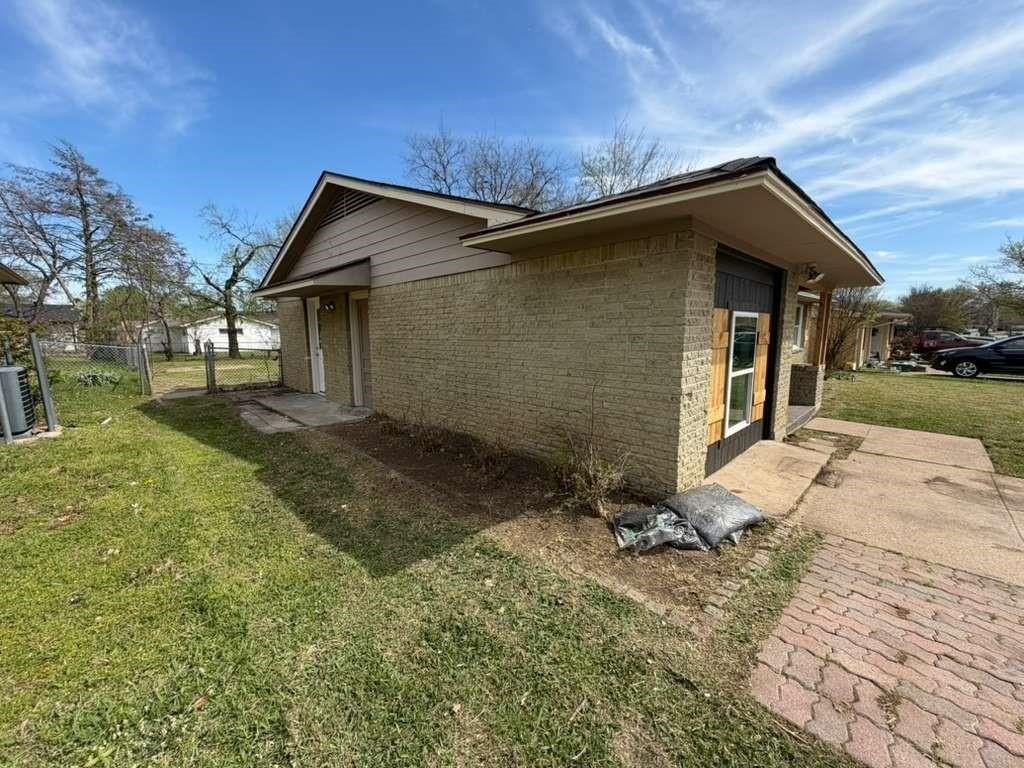 1705 Dorothy Dr - Photo 6 of 23