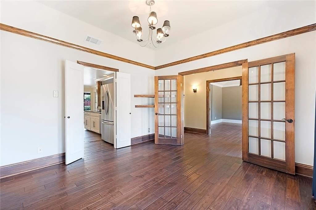 6109 Highgate Ln - Photo 2 of 25