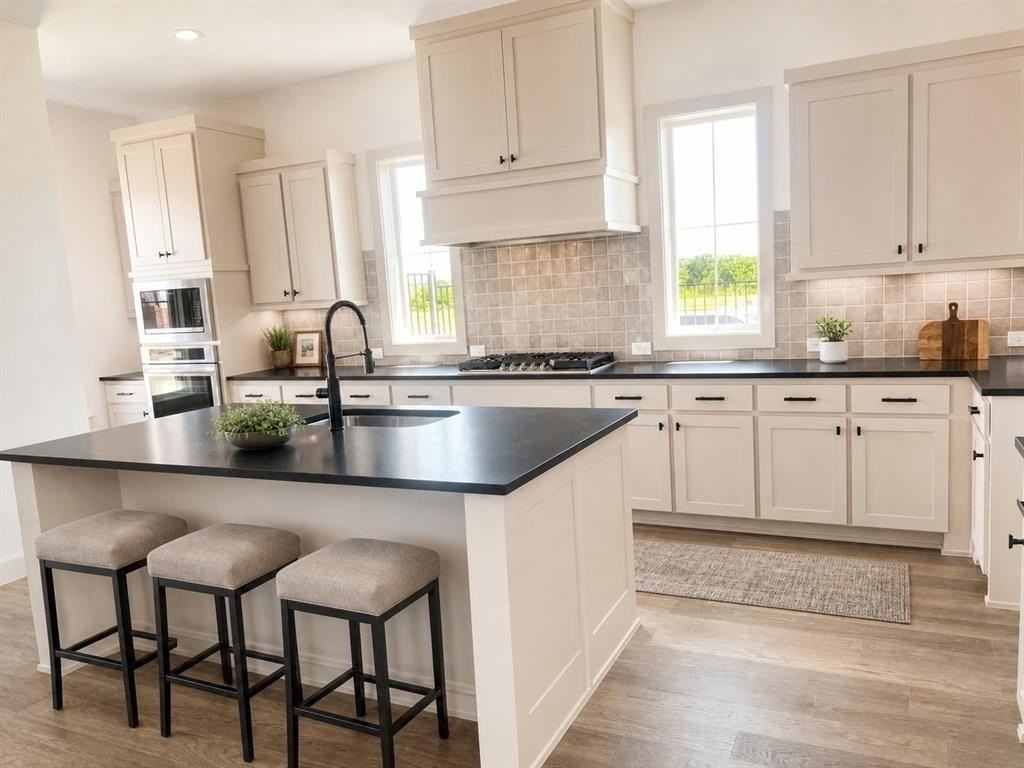 15605 Millwood Trl - Photo 2 of 17