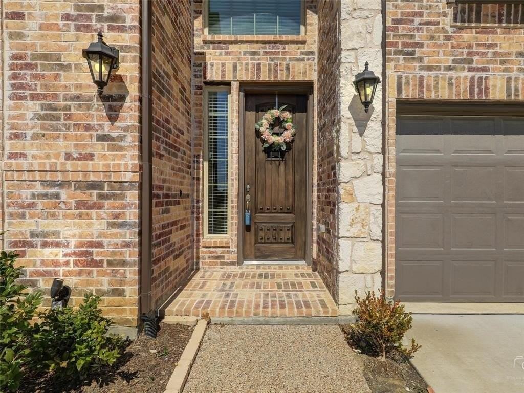 1228 Horsetail Dr - Photo 2 of 38