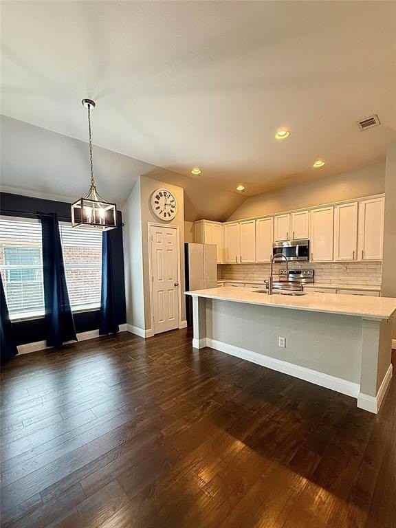 130 Buckskin Dr - Photo 3 of 11