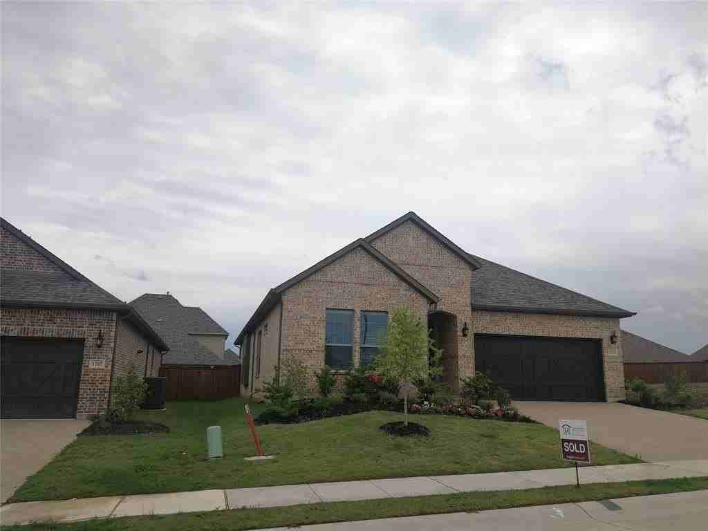 1513 Gallant Fox Dr - Photo 2 of 29