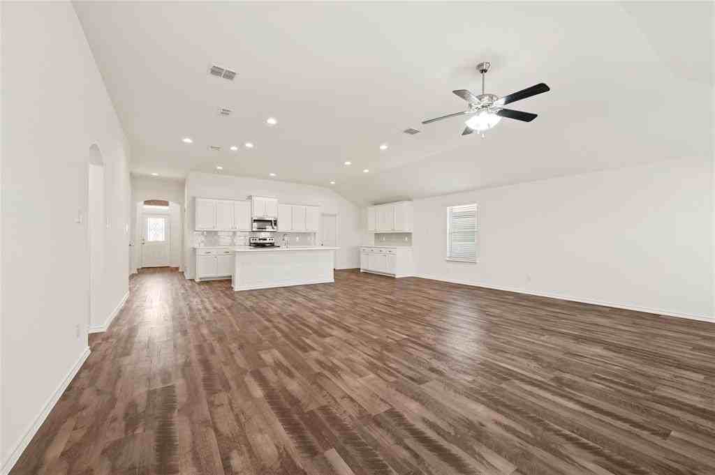 3204 Montego Bay Ln - Photo 6 of 26