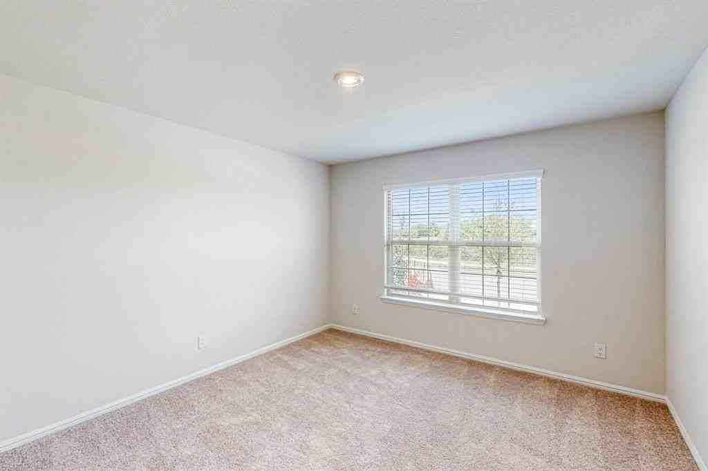 5809 Sandown Dr - Photo 3 of 36