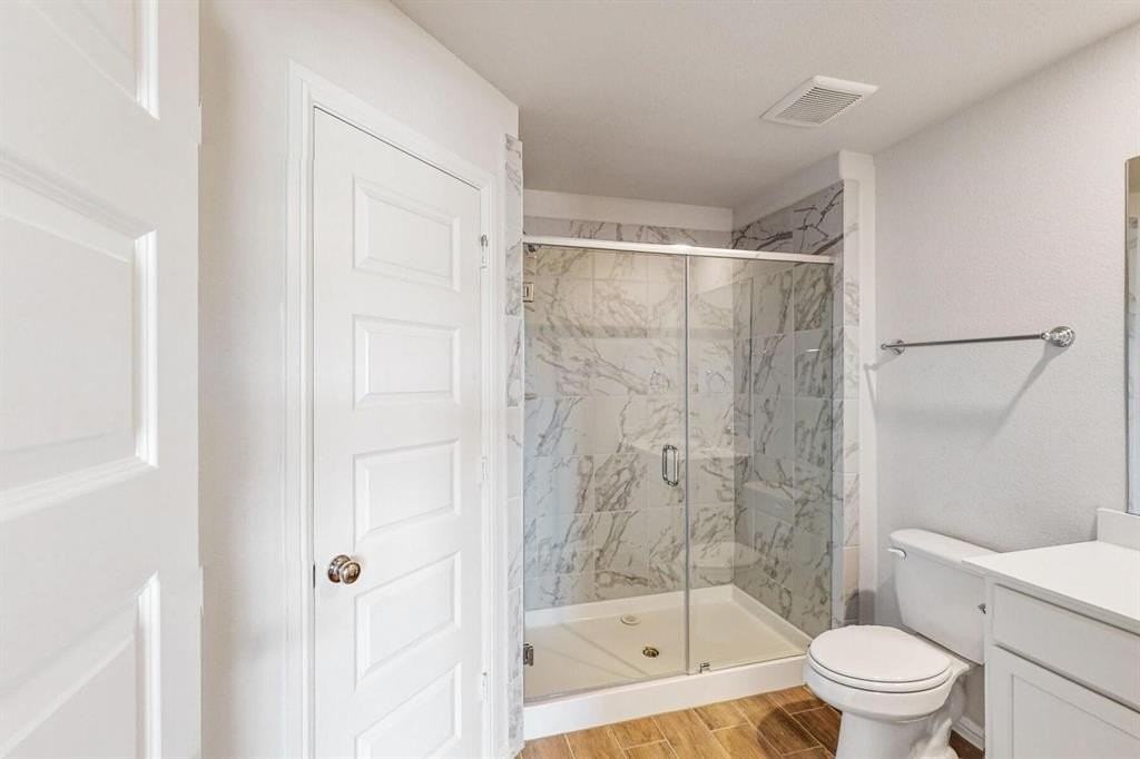 5809 Sandown Dr - Photo 5 of 36