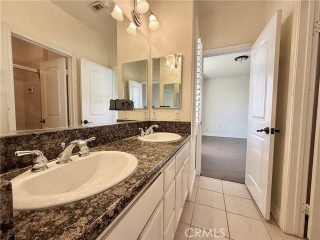 203 S 3rd Ave #B - Photo 3 of 8
