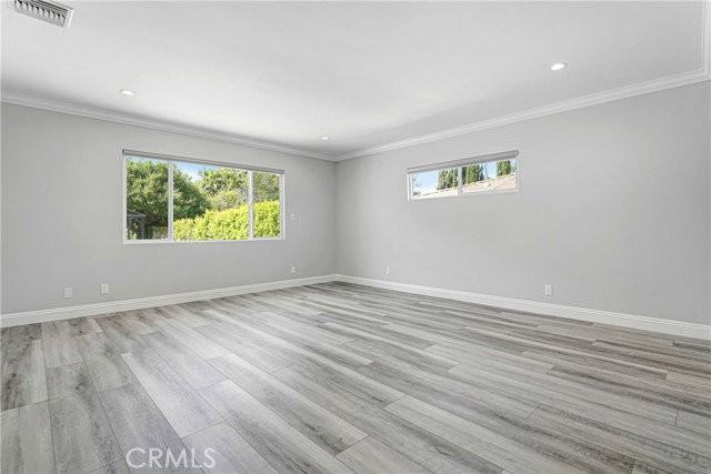 17344 Napa St - Photo 3 of 8
