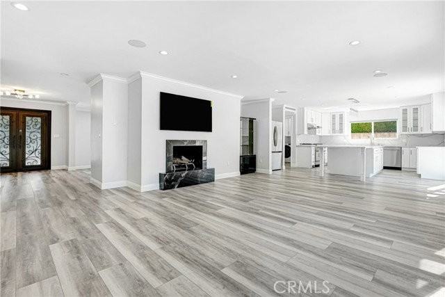 17344 Napa St - Photo 6 of 8