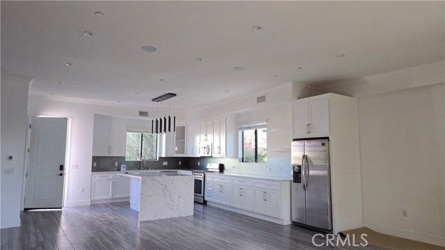8238 N Sharuzi Ln - Photo 4 of 8