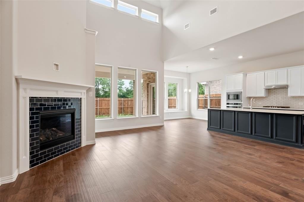 3513 Twin Pond Trl - Photo 3 of 40