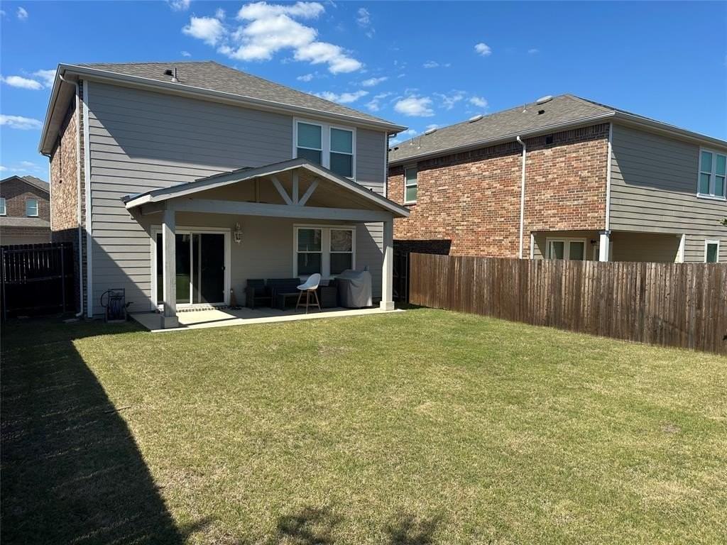 611 Colgate Cir - Photo 2 of 9