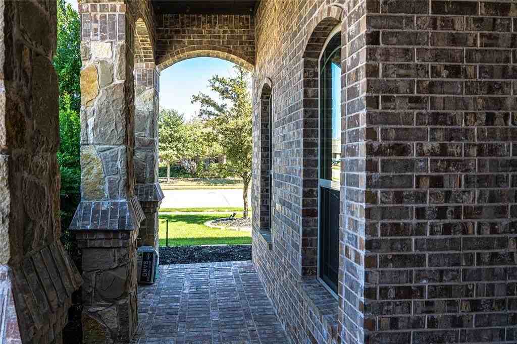 528 Warner Dr - Photo 4 of 34