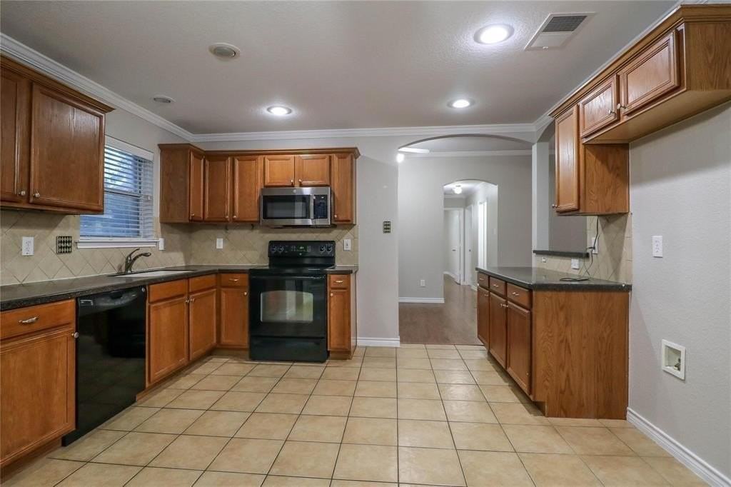 5313 Archer Dr - Photo 6 of 20