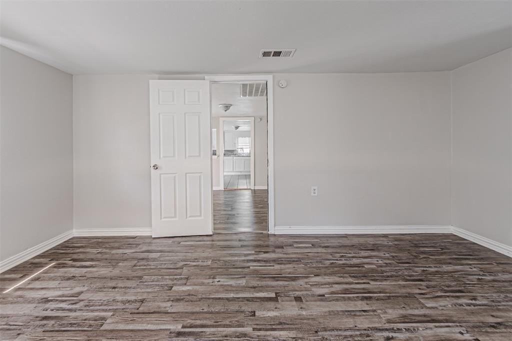 3213 Obenchain St - Photo 7 of 26