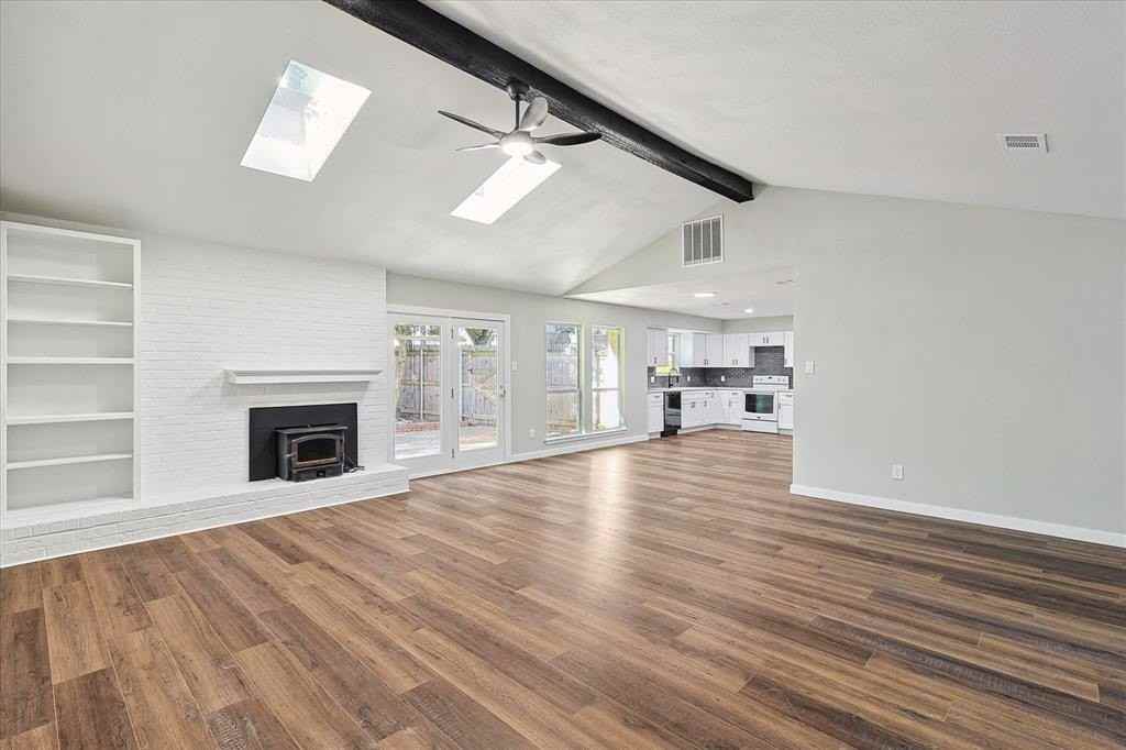 1302 Palm St - Photo 2 of 14