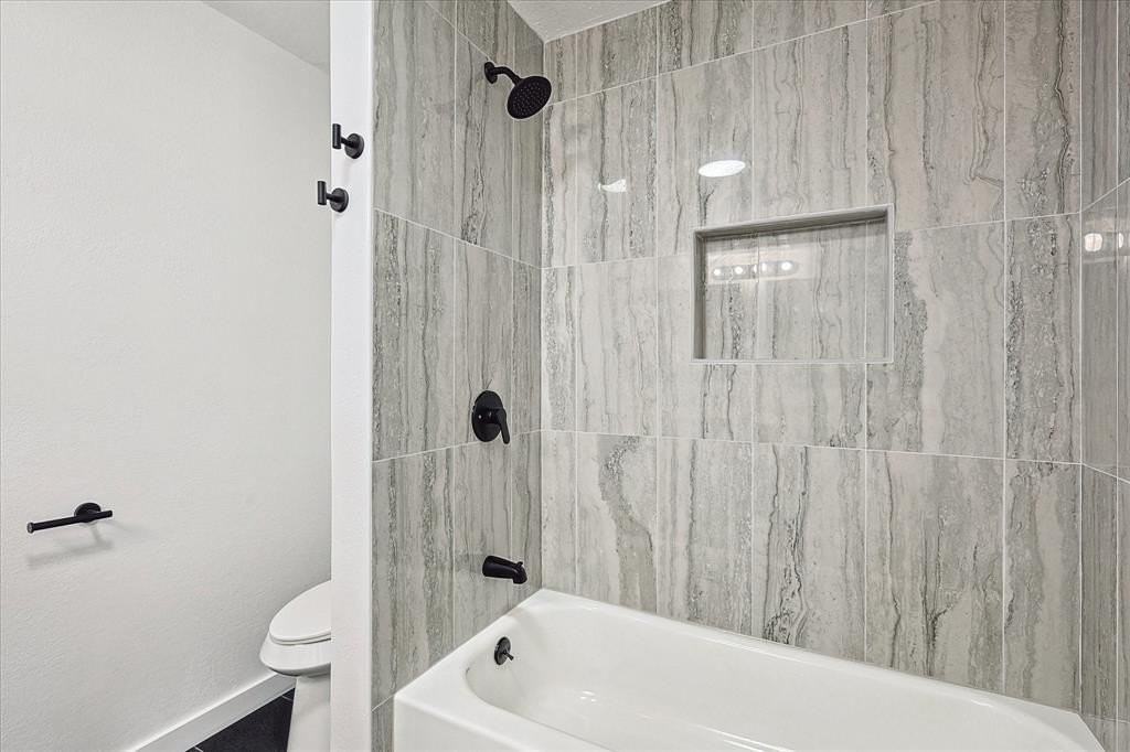 1302 Palm St - Photo 7 of 14