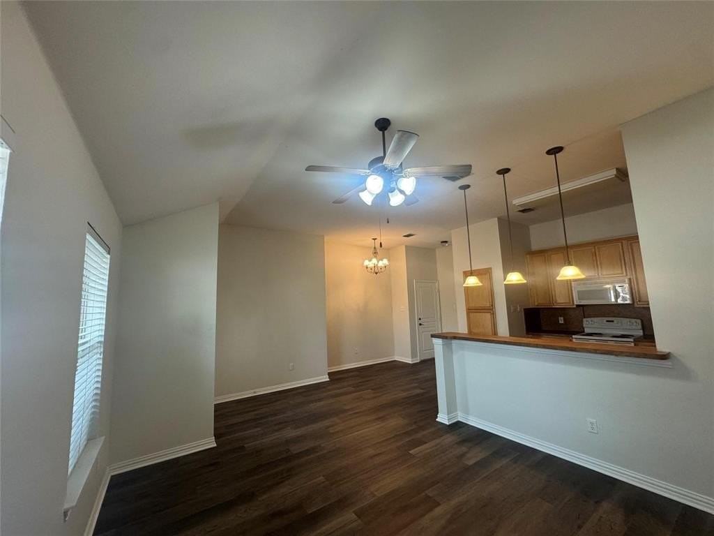1010 Teresa Ct - Photo 4 of 12