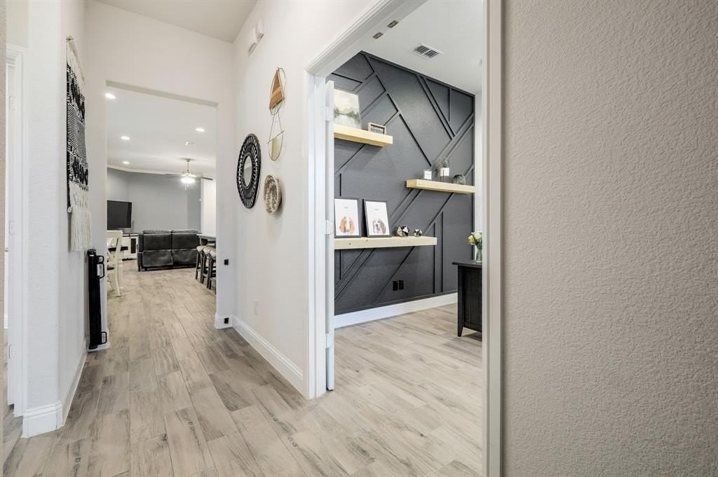 932 Harvest Way - Photo 3 of 31