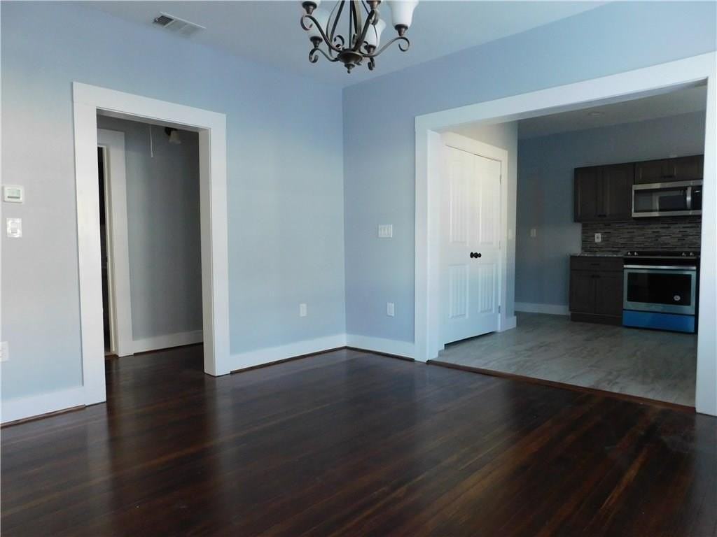 210 E 6th St - Photo 5 of 13