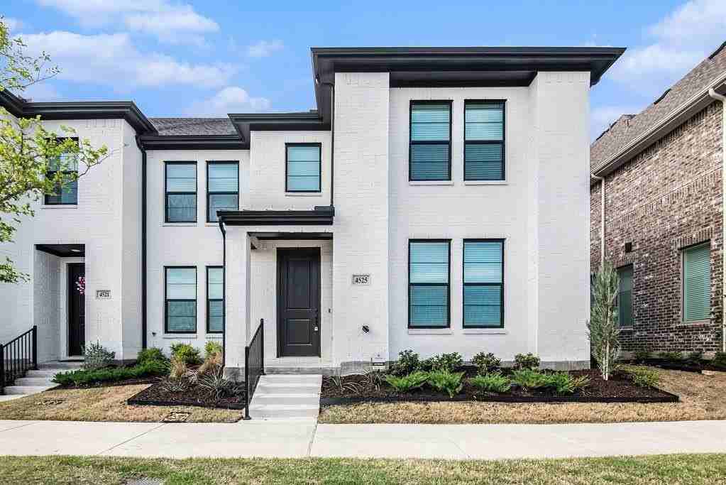 4525 Bishop St - Photo 2 of 24