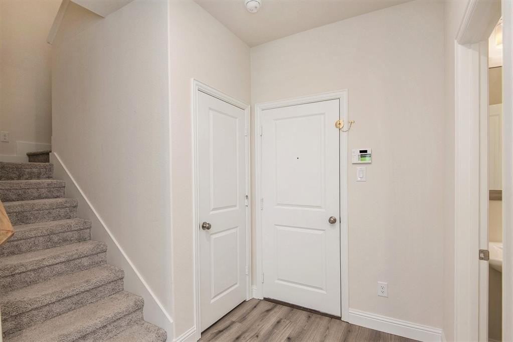 4525 Bishop St - Photo 3 of 24