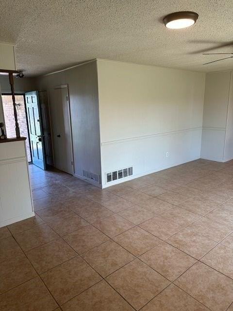 345 4th St - Photo 5 of 19